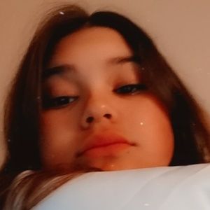 Meet your Posher, Alyah